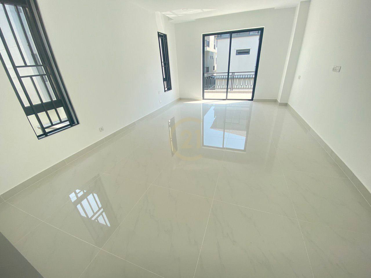 60M Rd. | King Villa for Sale Borey Chip Mong Land