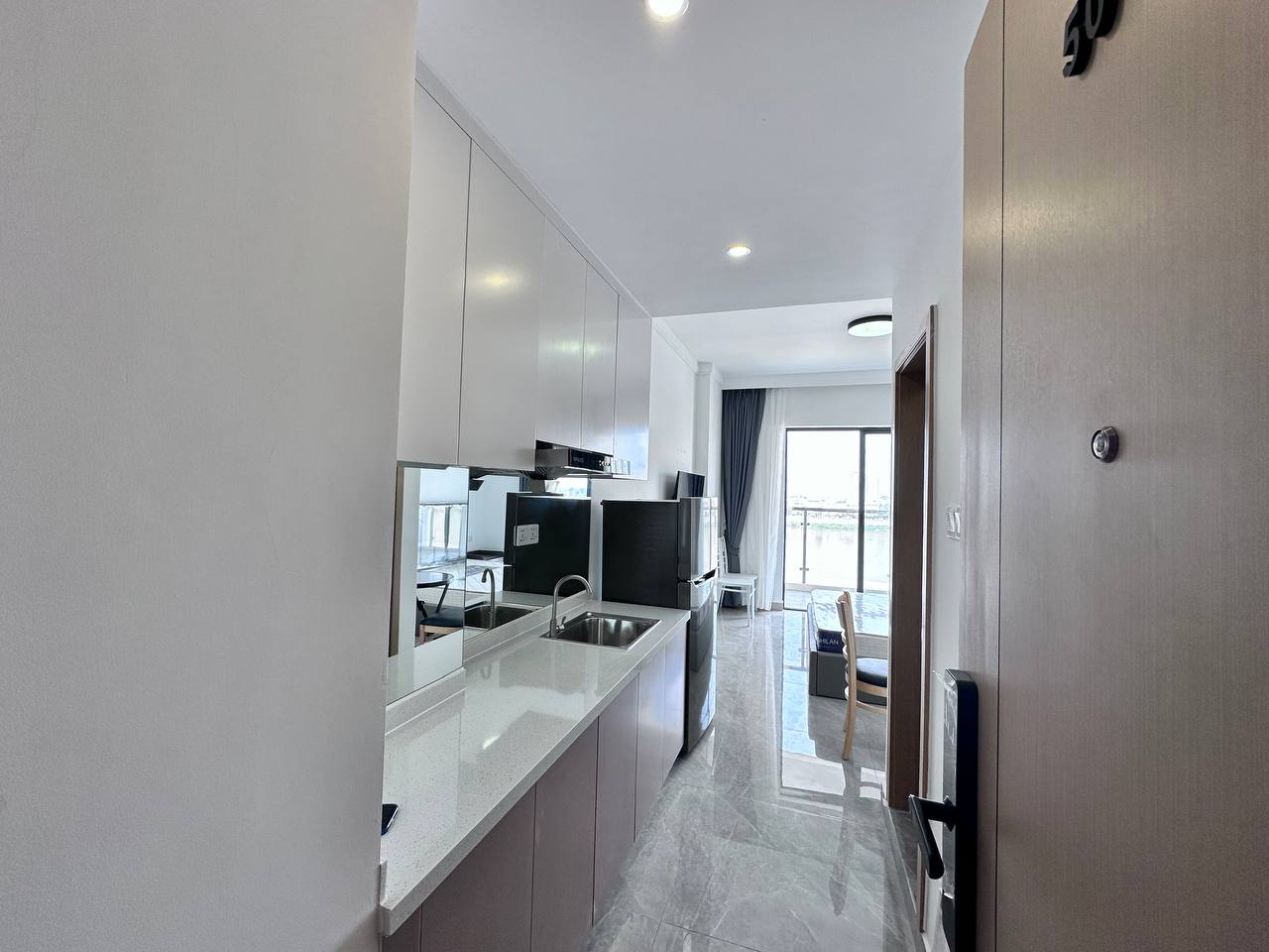Studio Room For Rent Wat Phnom RiverSide