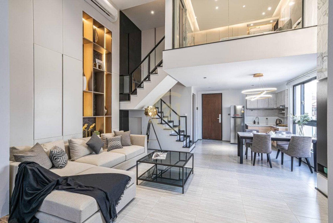 LUXERY DUPLEX FOR RENT