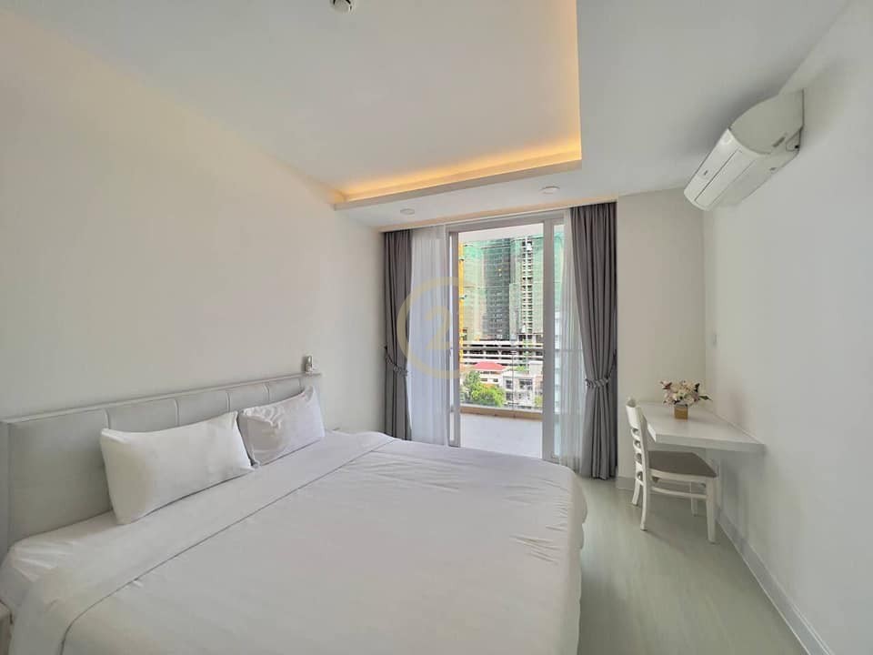 1 LUXERY TWO BEDROOM FOR RENT