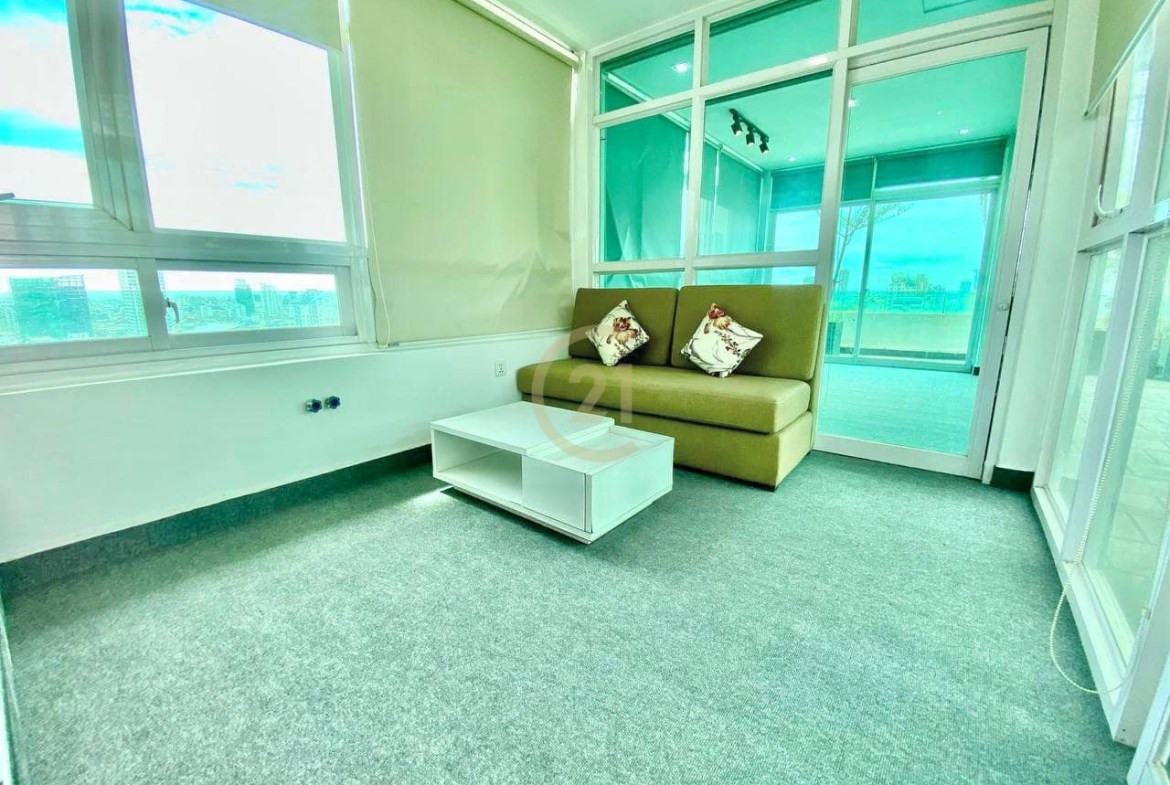 MODERN PENTHOUSE FOR RENT