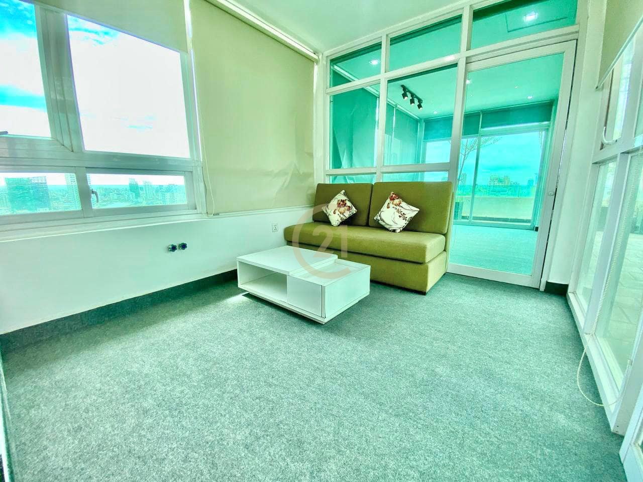 MODERN PENTHOUSE FOR RENT