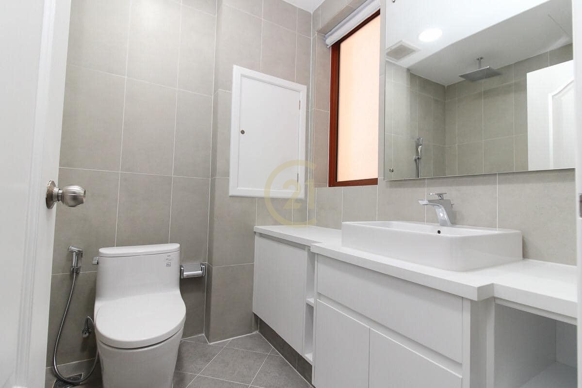 LUXERY TWO BEDROOM FOR RENT