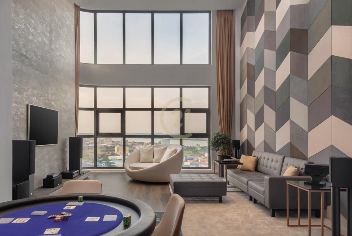 LUXERY THREE BEDROOM FOR RENT
