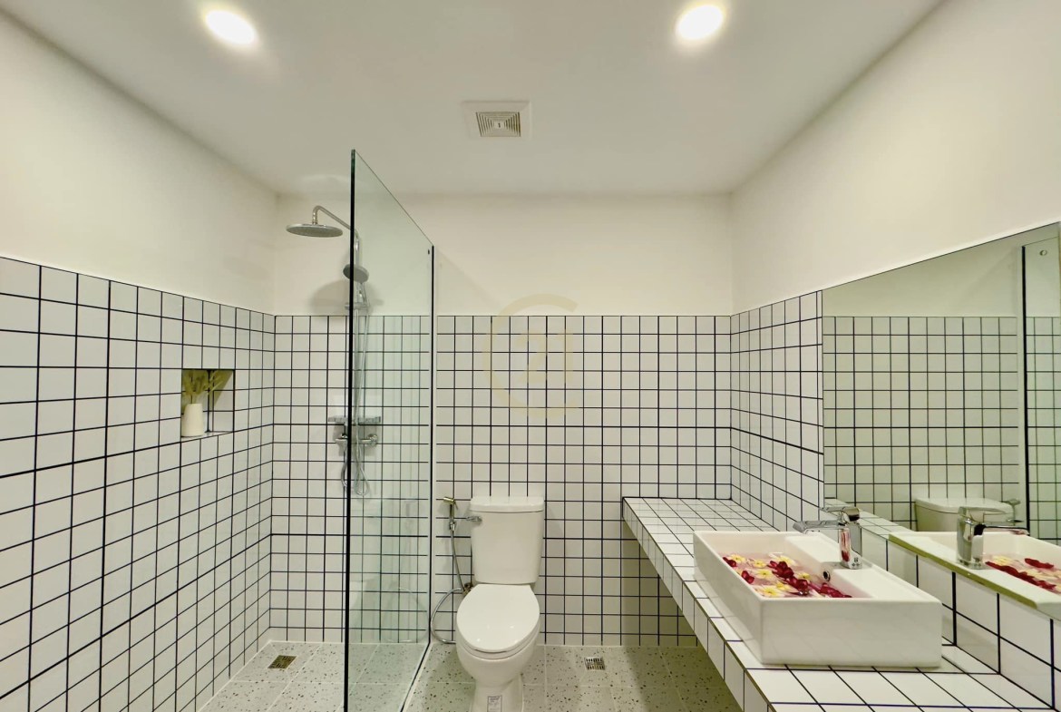 MODERN TWO BEDROOM FOR RENT