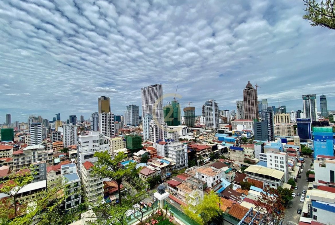 MODERN PENTHOUSE FOR RENT