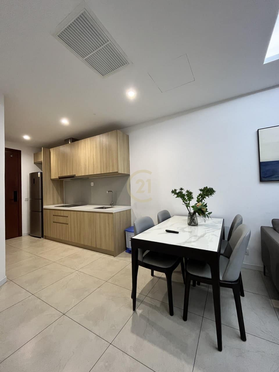 3 MODERN TWO BEDROOM FOR RENT