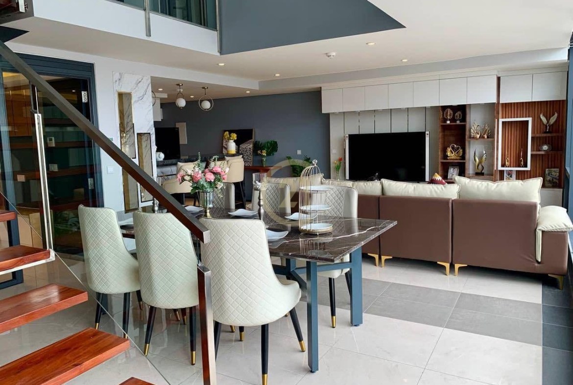 LUXERY PENTHOUSE FOR RENT