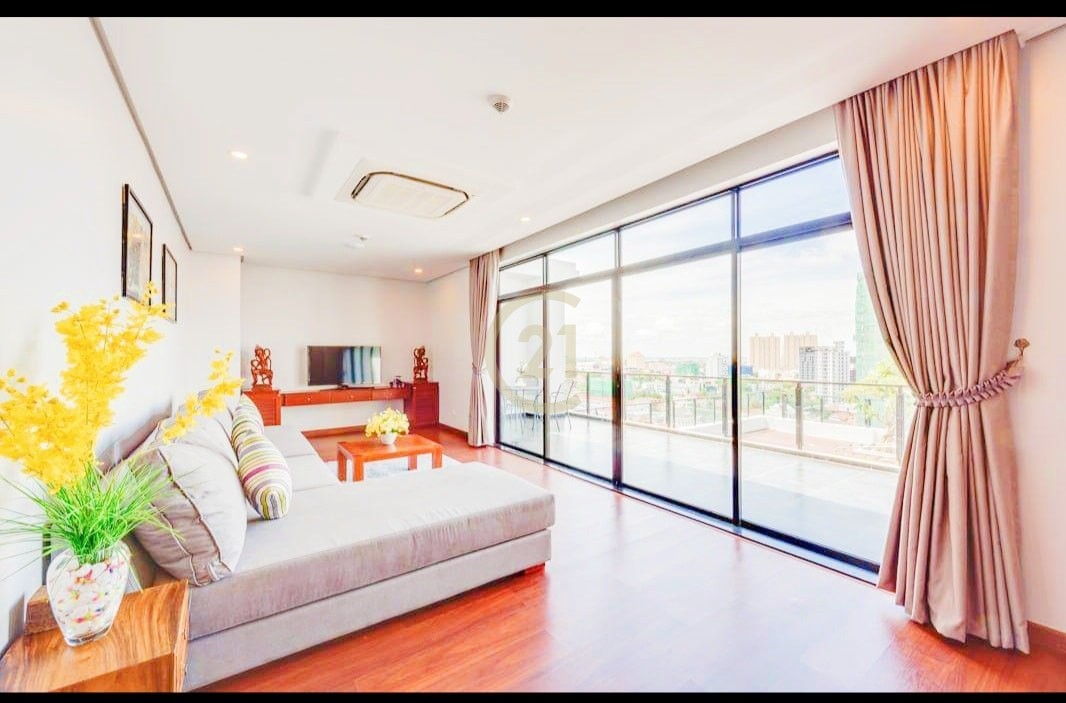 3 CLASSIC PENTHOUSE FOR RENT
