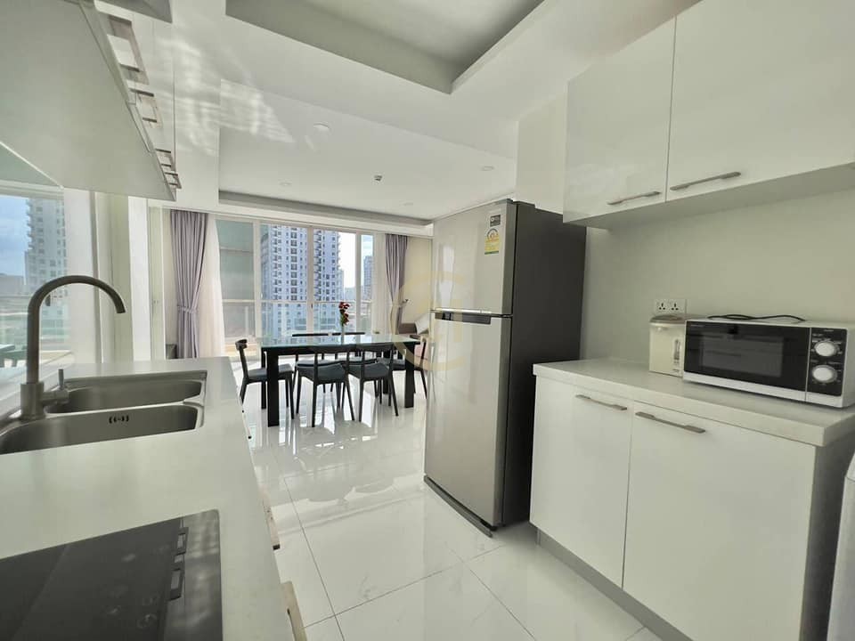 3 LUXERY TWO BEDROOM FOR RENT