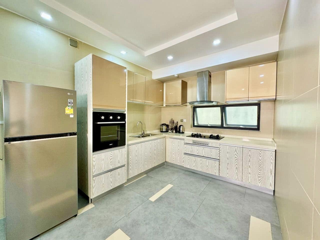 LUXERY TWO BEDROOM FOR RENT