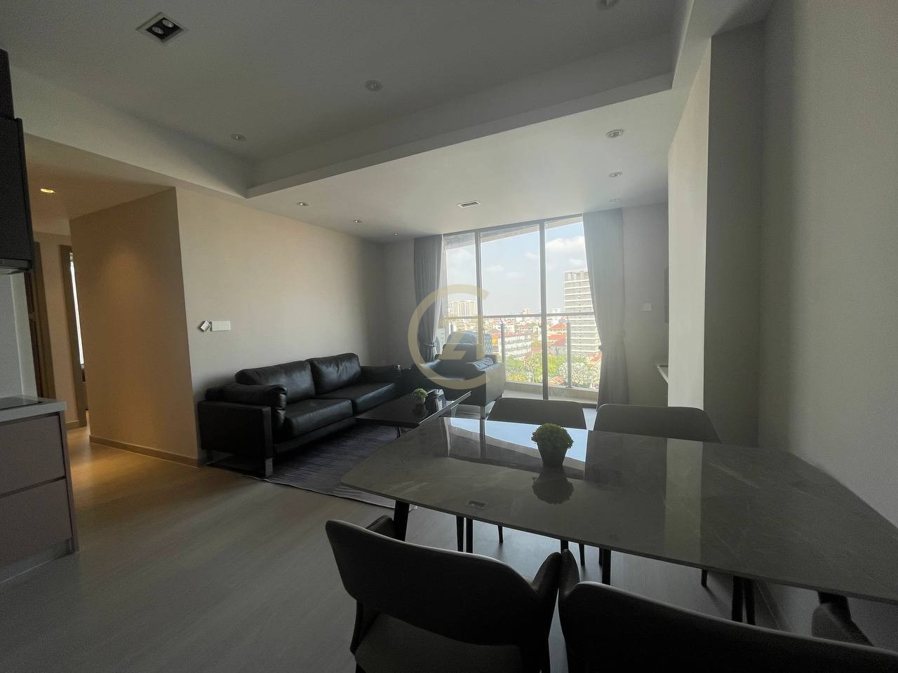 LUXERY THREE BEDROOM FOR RENT