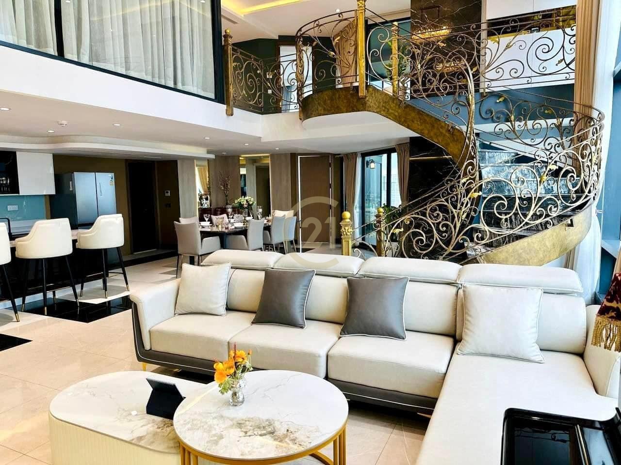 Penthouse four bedroom for rent with fully furnished