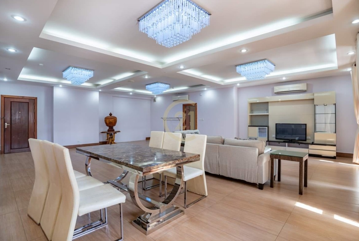 Serviced Apt available for lease with fully furnished