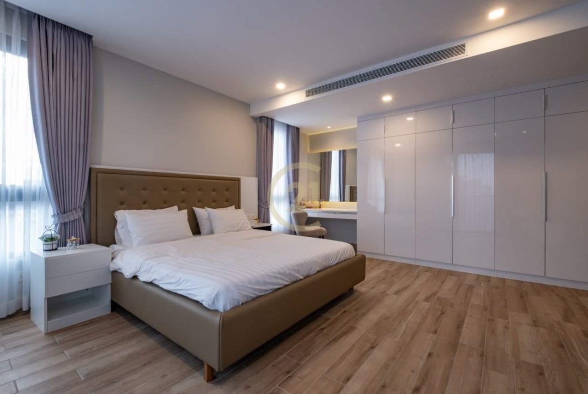 Luxury two bedroom for rent with fully furniture