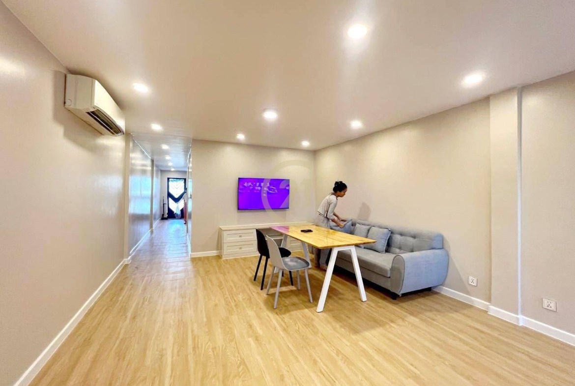 Modern One bedroom for rent at Doun Penh