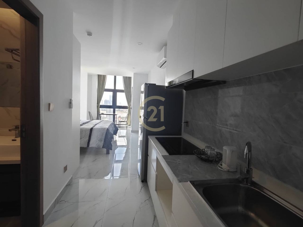 493C8E90-D112-4313-B08F-74952C8EB934 Modern studio room for rent
