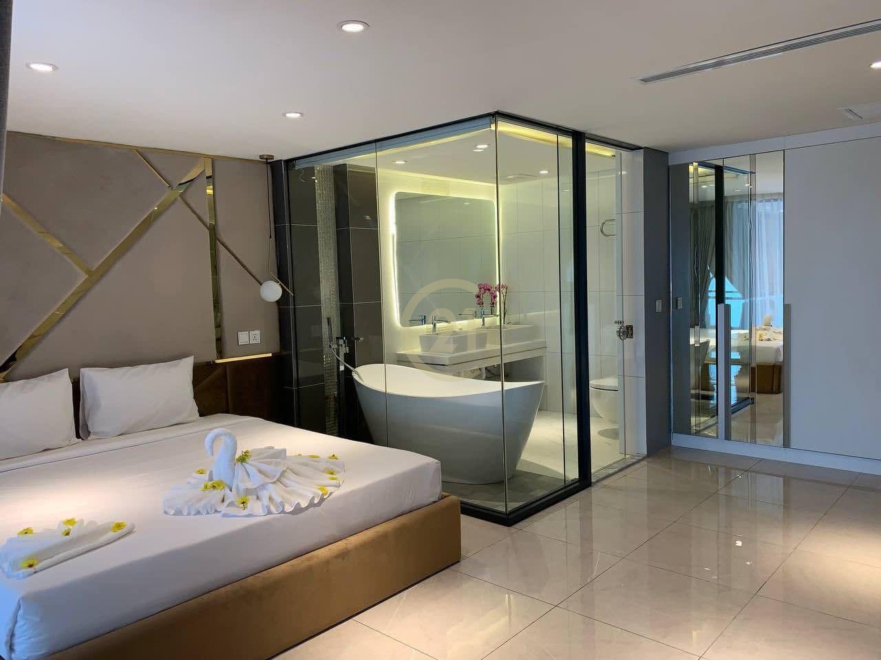 LUXERY PENTHOUSE FOR RENT