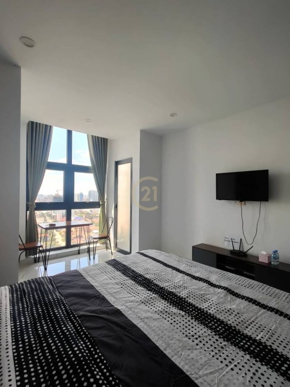 Modern studio room for rent