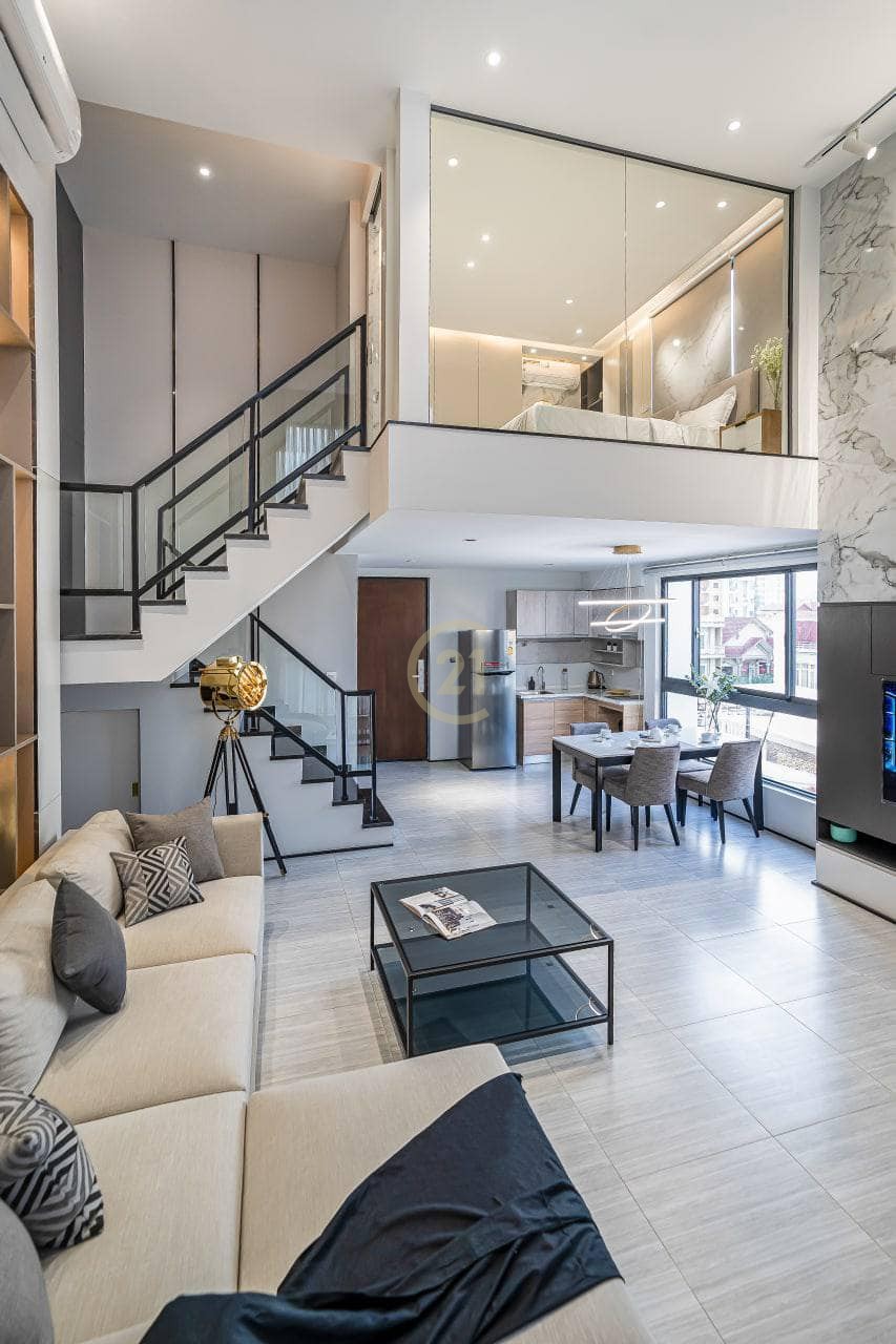 LUXERY DUPLEX FOR RENT