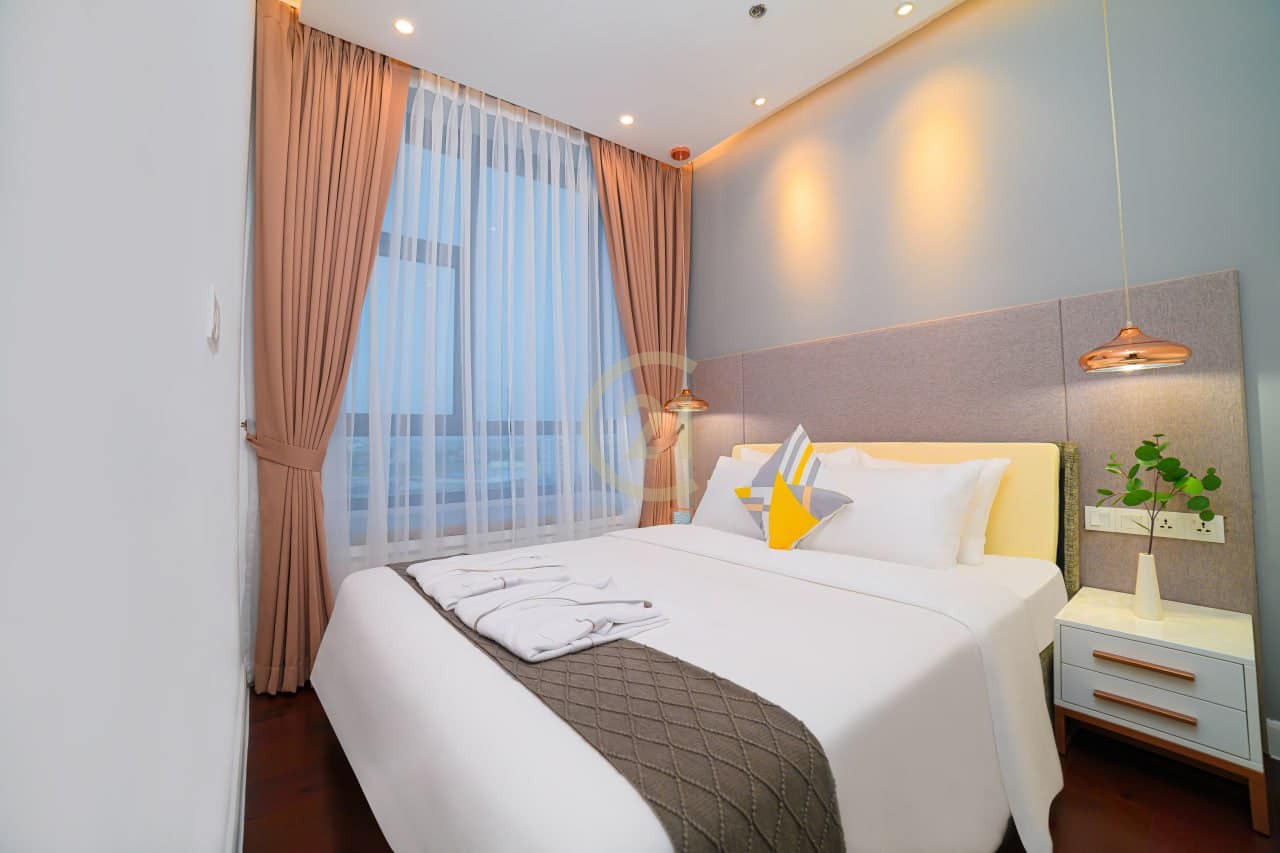 LUXERY THREE BEDROOM FOR RENT