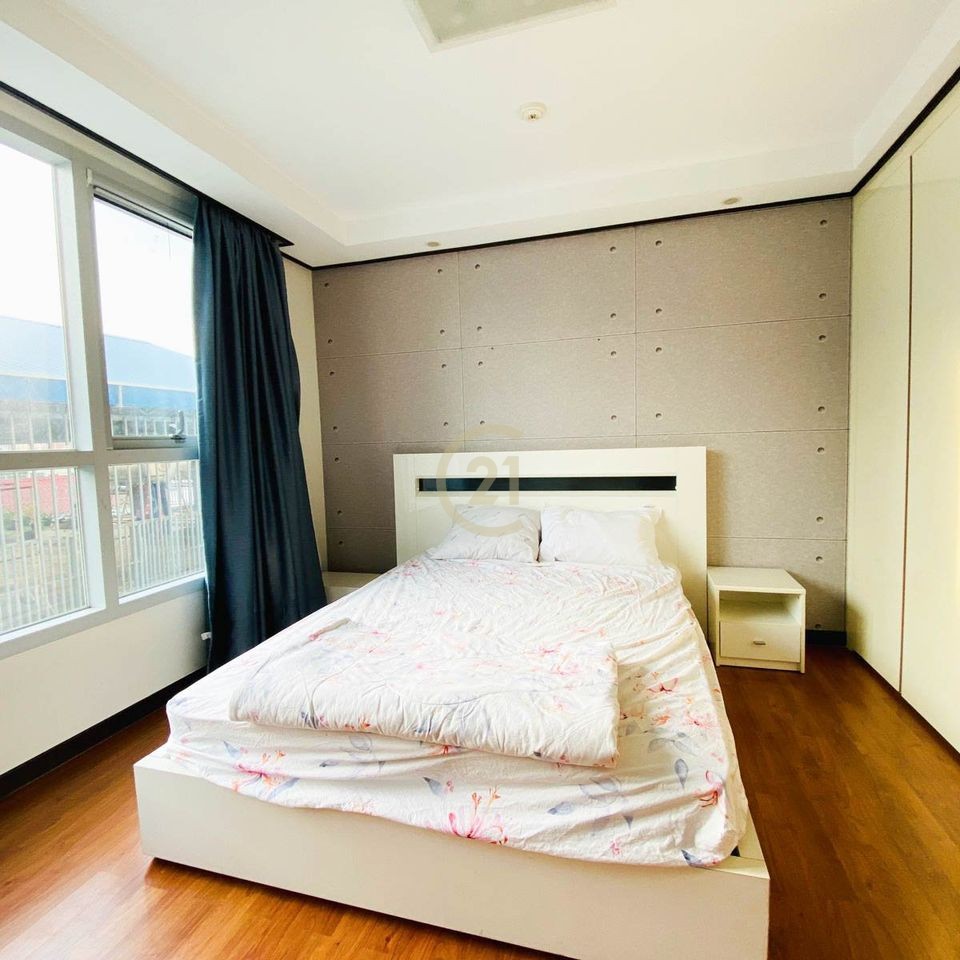 LUXERY THREE BEDROOM FOR RENT
