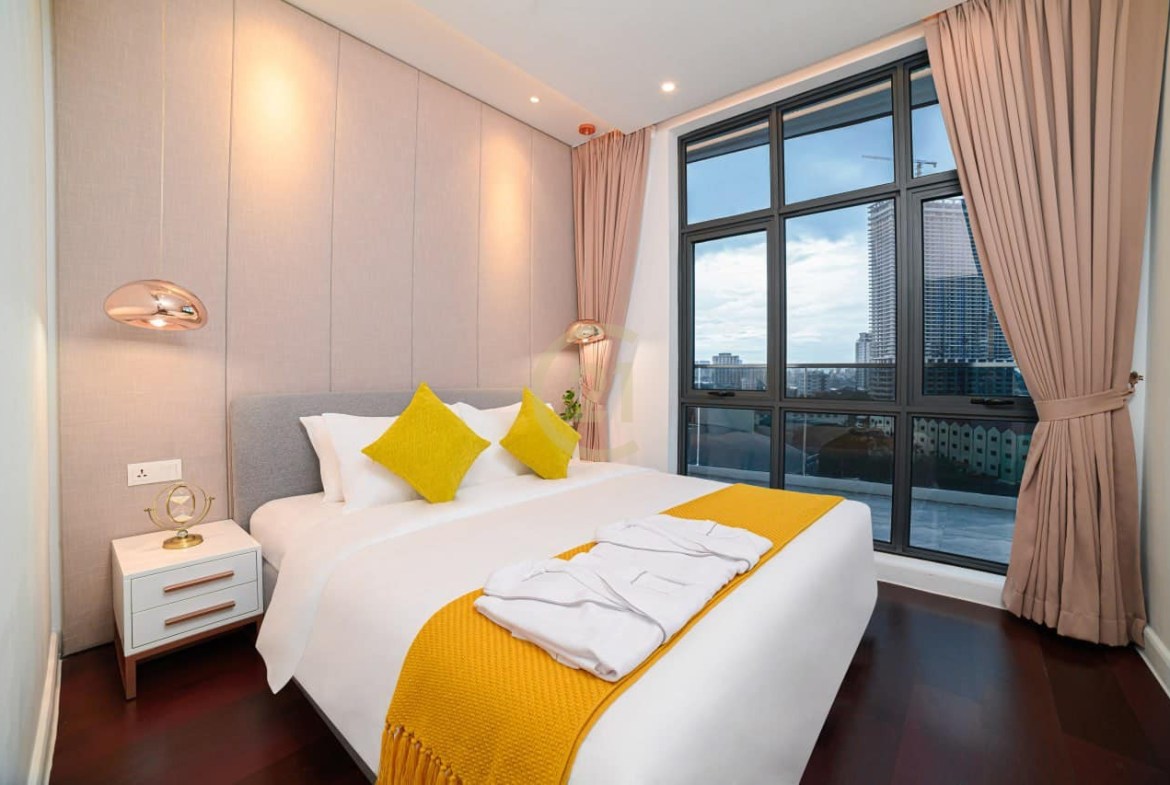 LUXERY THREE BEDROOM FOR RENT