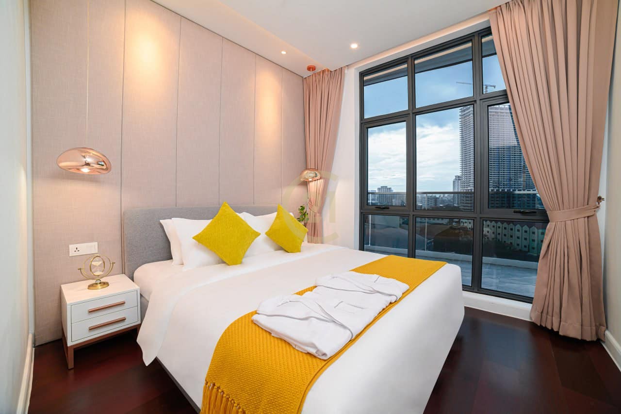 LUXERY THREE BEDROOM FOR RENT