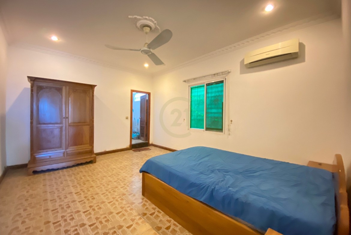 Flat house one bedroom for rent at Doun Penh