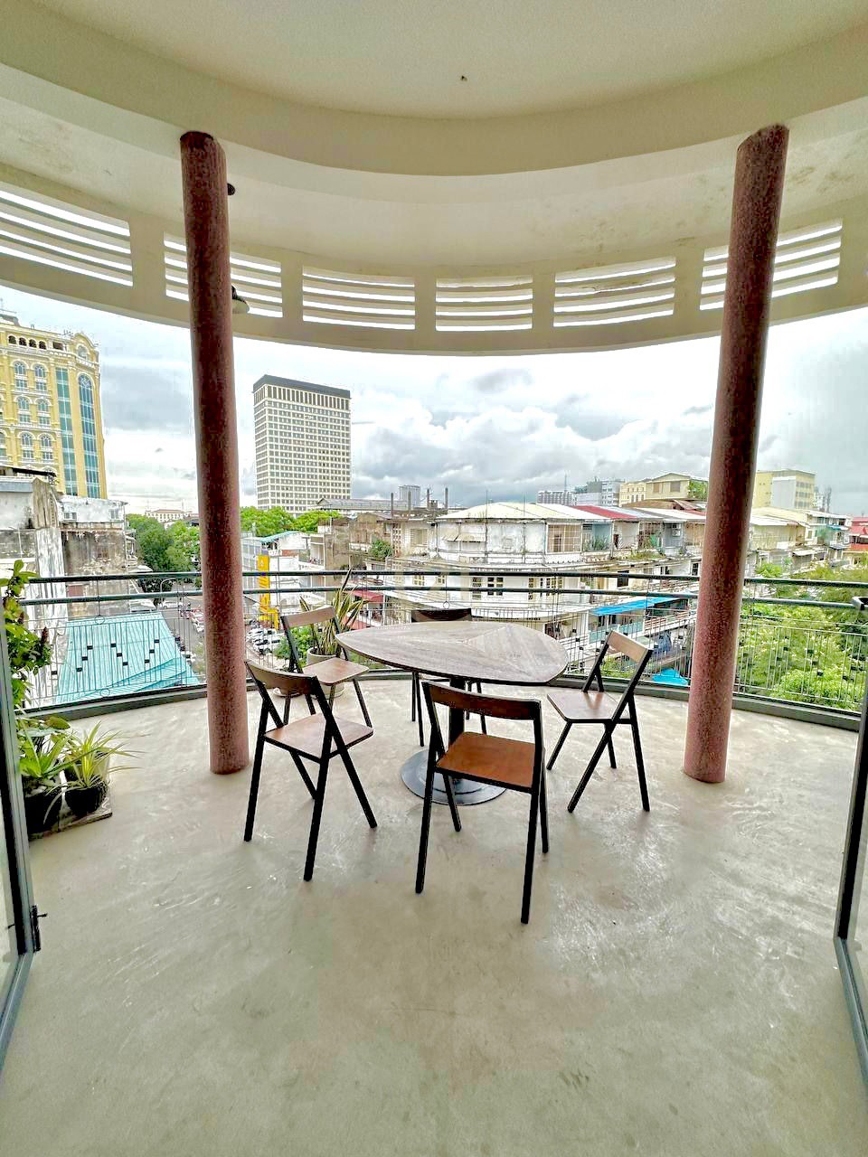 LUXURY ONE BEDROOM FOR RENT AT PSAR THMEI