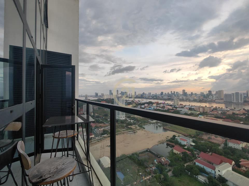 8 MODERN ONE BEDROOM FOR RENT