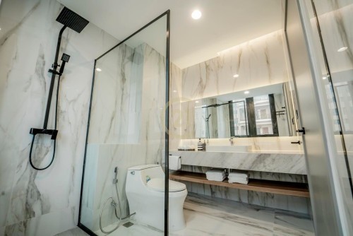 LUXERY TWO BEDROOM FOR RENT