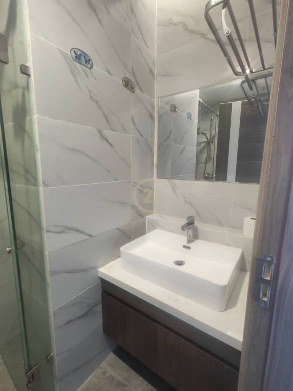 Modern studio room for rent
