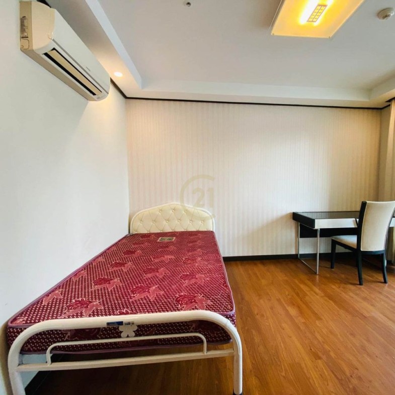 LUXERY THREE BEDROOM FOR RENT