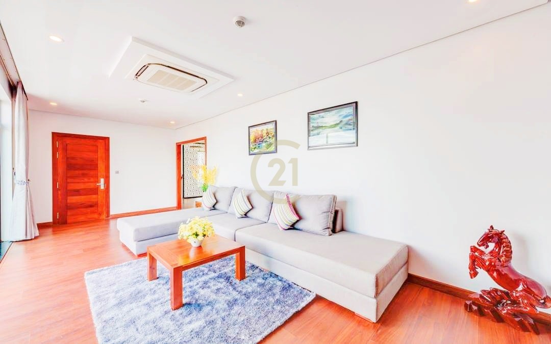 9 CLASSIC PENTHOUSE FOR RENT