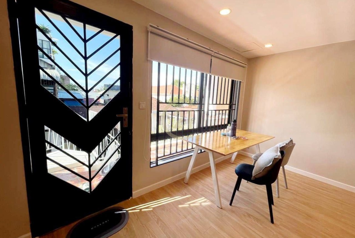 Modern One bedroom for rent at Doun Penh