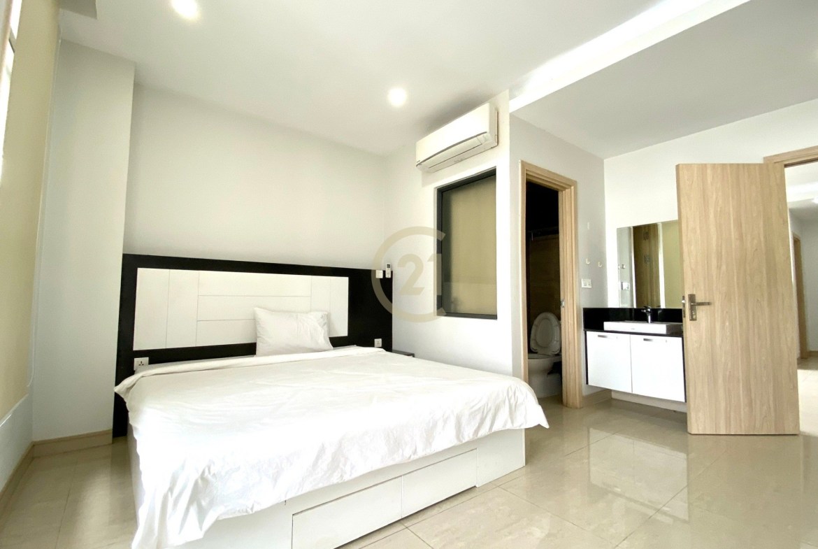 Modern Two bedroom for rent at 7 Makara