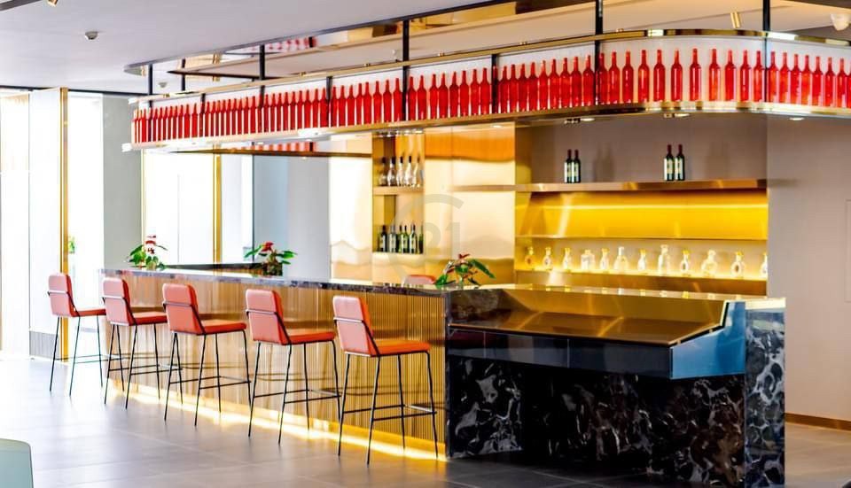 Modern Studio condo for rent at M Residence