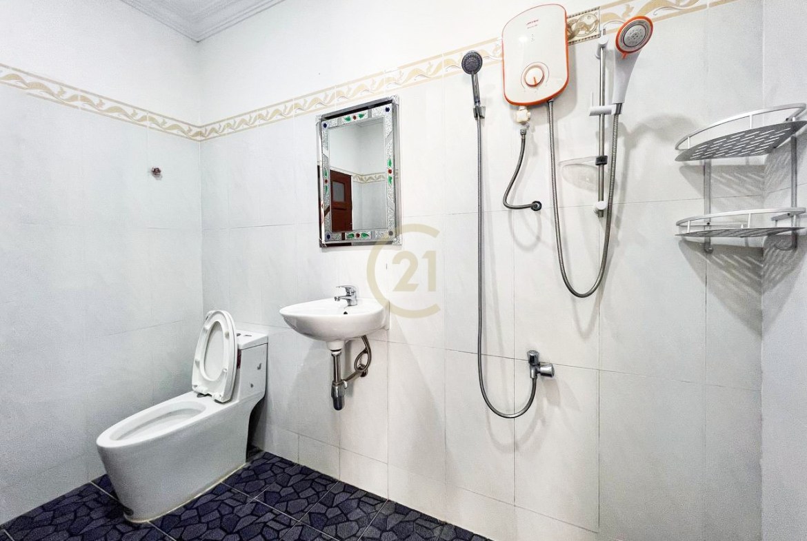 One bedroom for rent in tuol tom poung
