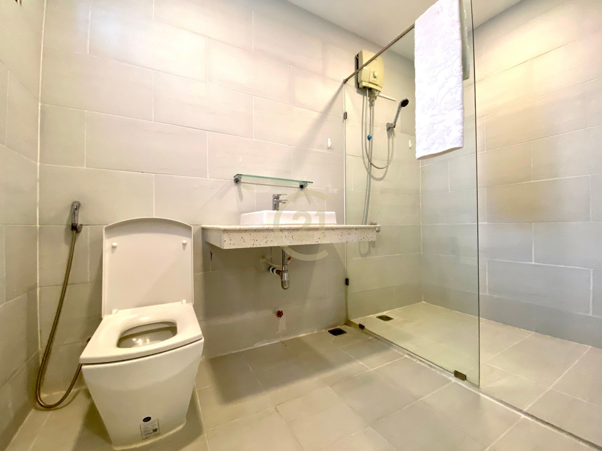EB4ECF29-3D28-4029-856B-487D72306068 Luxury Two bedroom for rent in bKK1