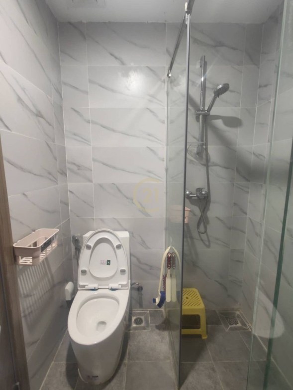 Modern studio room for rent