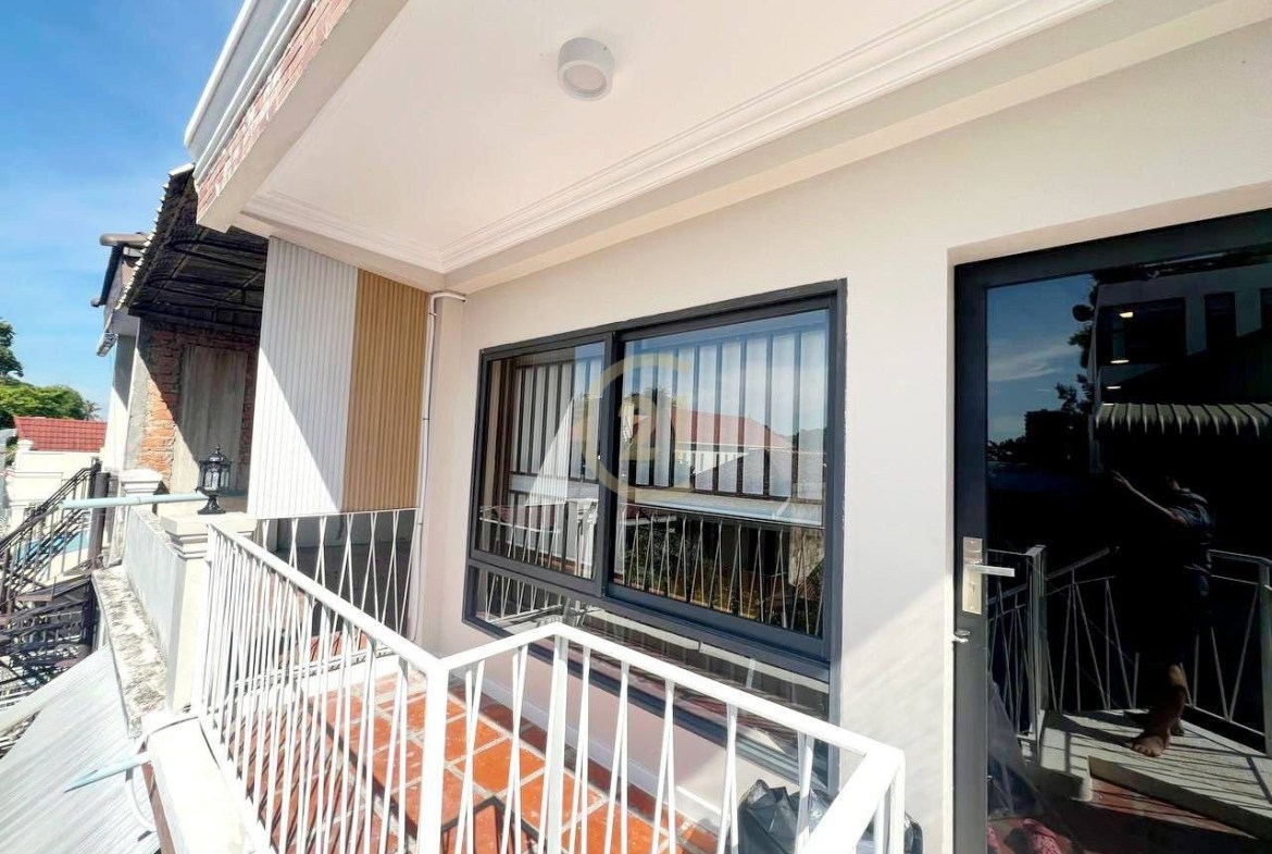 Modern One bedroom for rent at Doun Penh