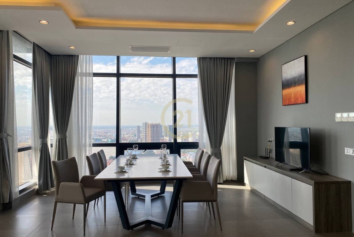 Four bedroom for rent at Sky Villa