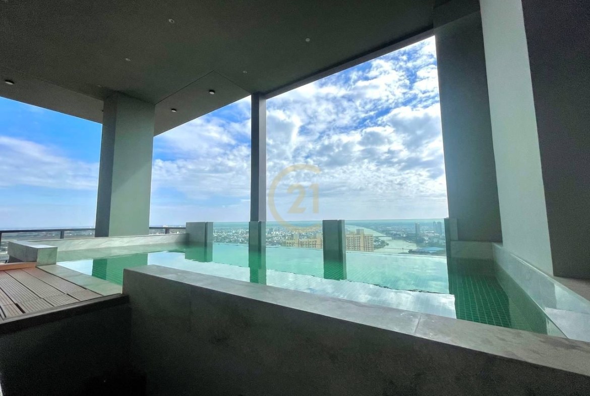 Penthouse 5 bedroom for sale at Aeon1 supermarket