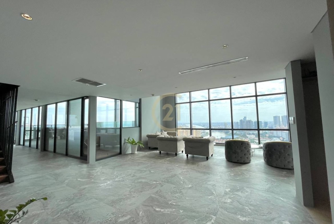 Penthouse 5 bedroom for sale at Aeon1 supermarket