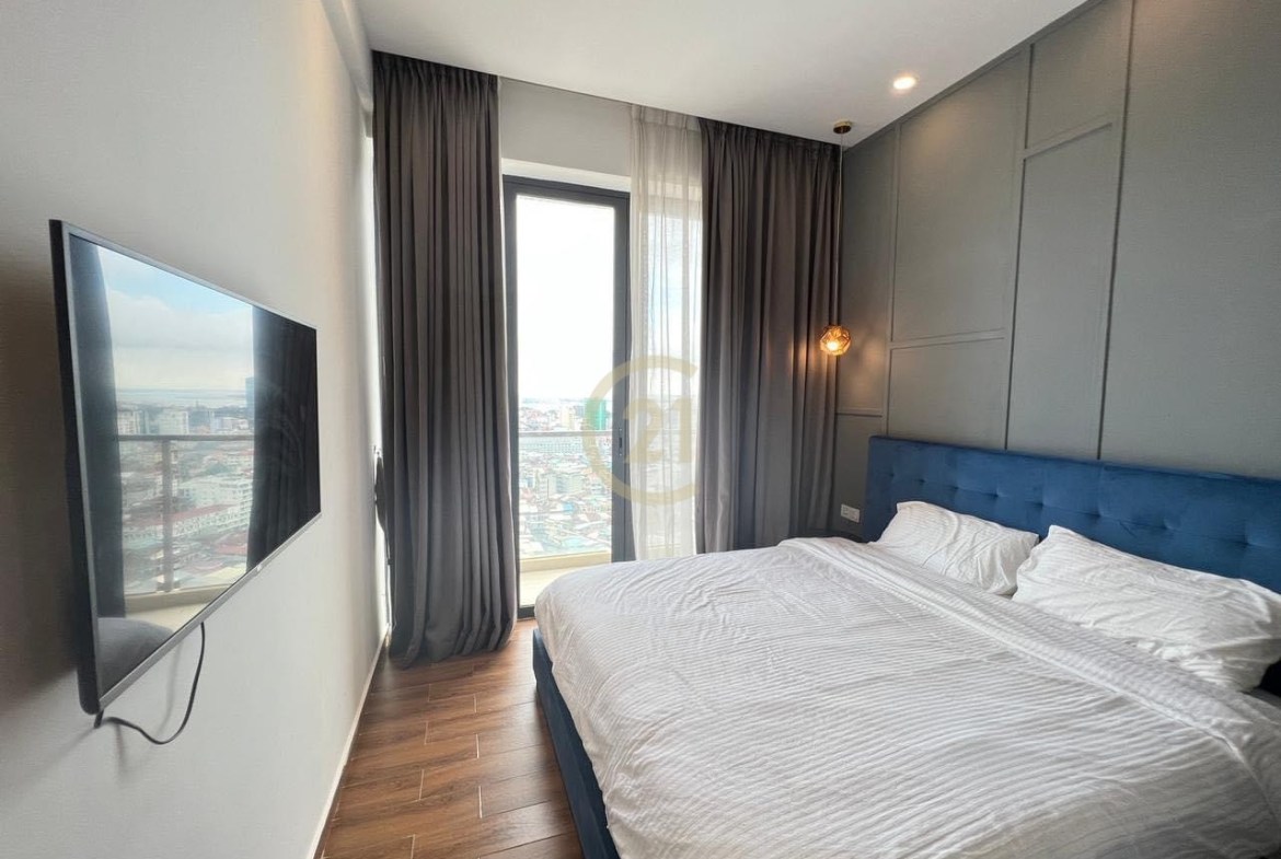 Condo for rent at Skyline