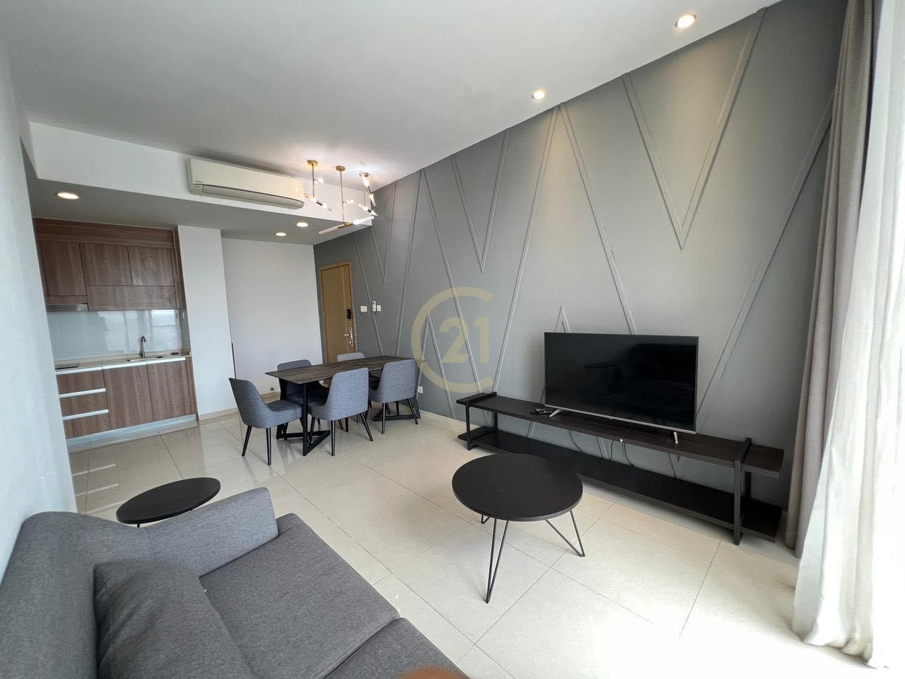 Condo for rent at Skyline