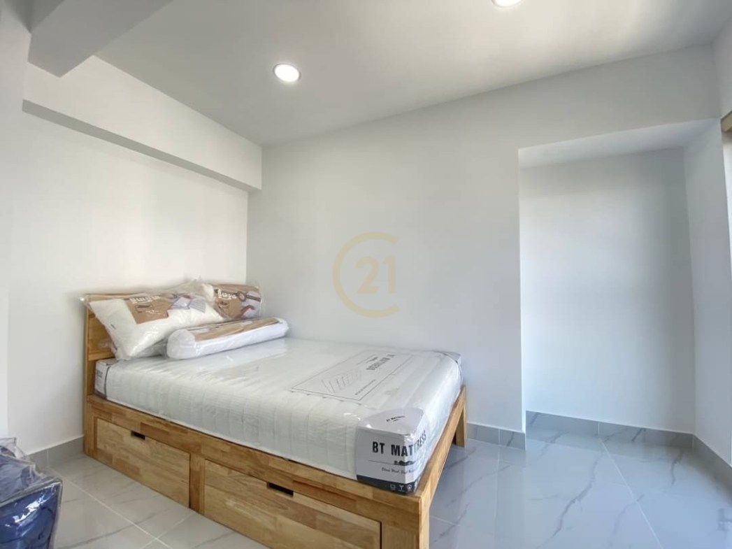 New Brand 2 Bedrooms Condo For Rent Located Tonle Bassac Land