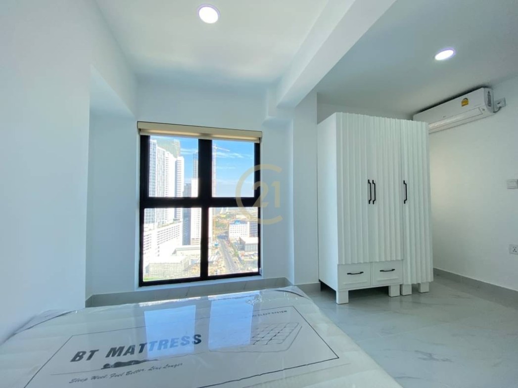 New Brand 2 Bedrooms Condo For Rent Located Tonle Bassac Land