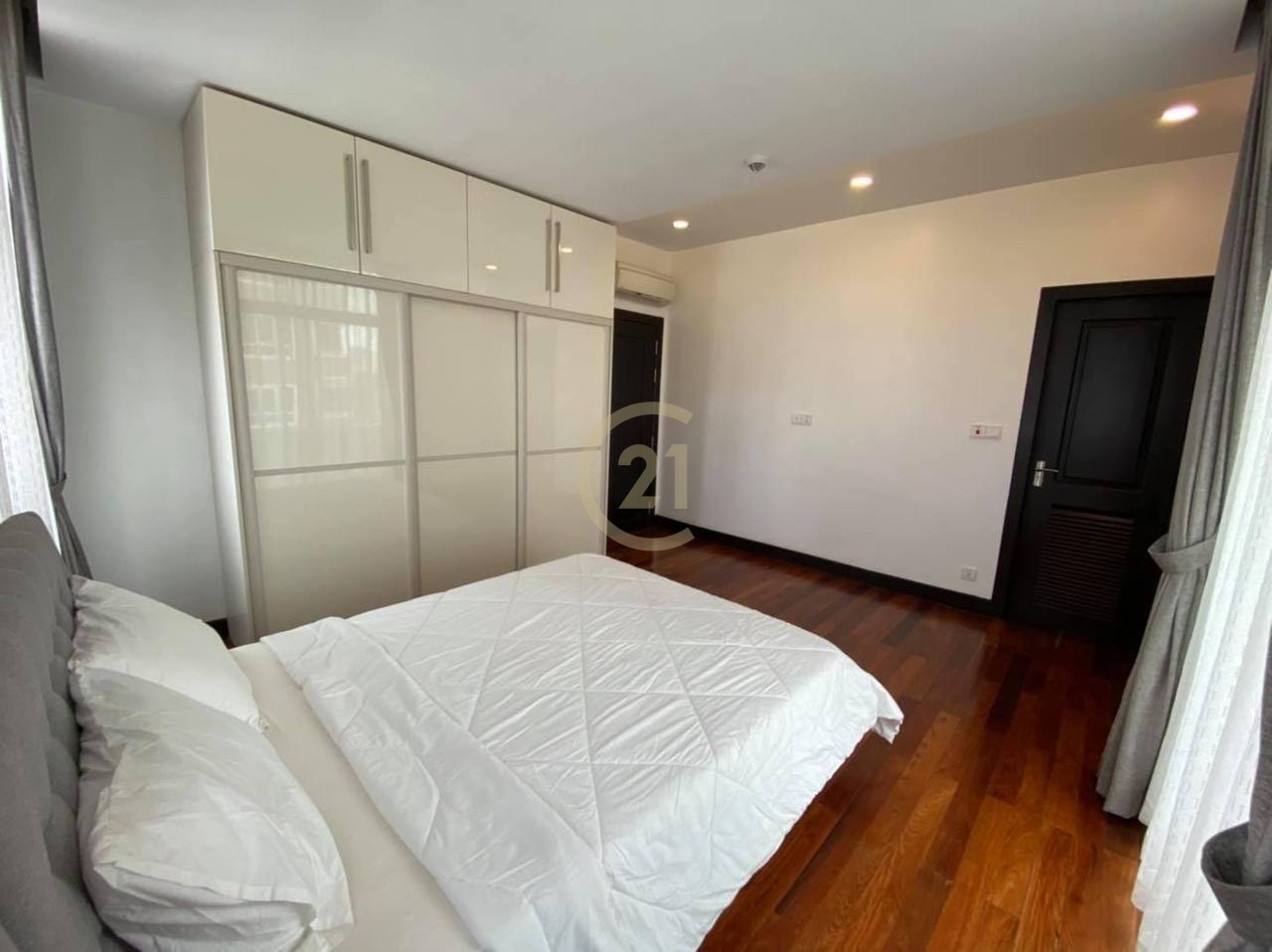 Gorgeous Apartment 3 Bedrooms For Rent
